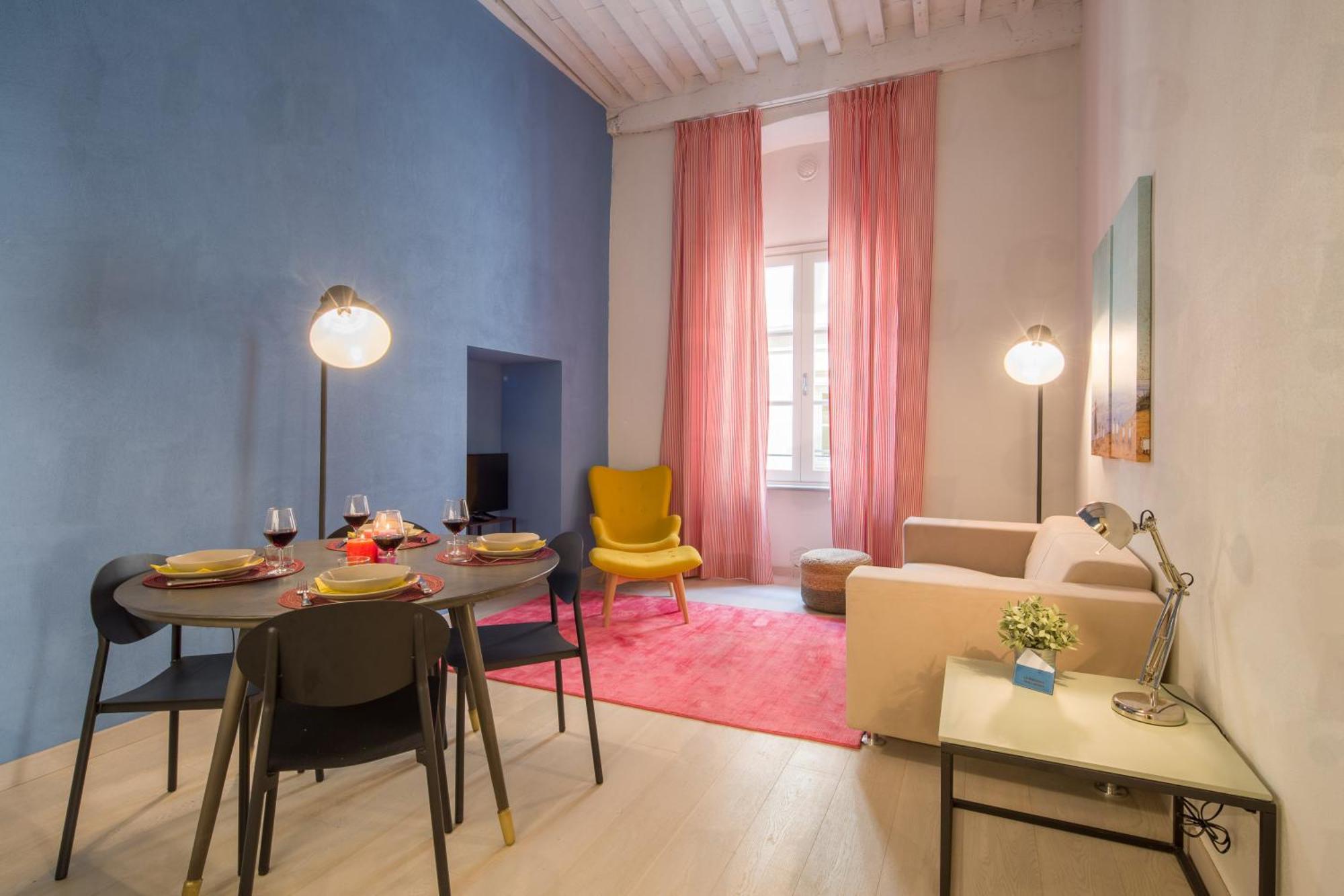 Residenza Degli Artisti Apartments Лука Екстериор снимка
