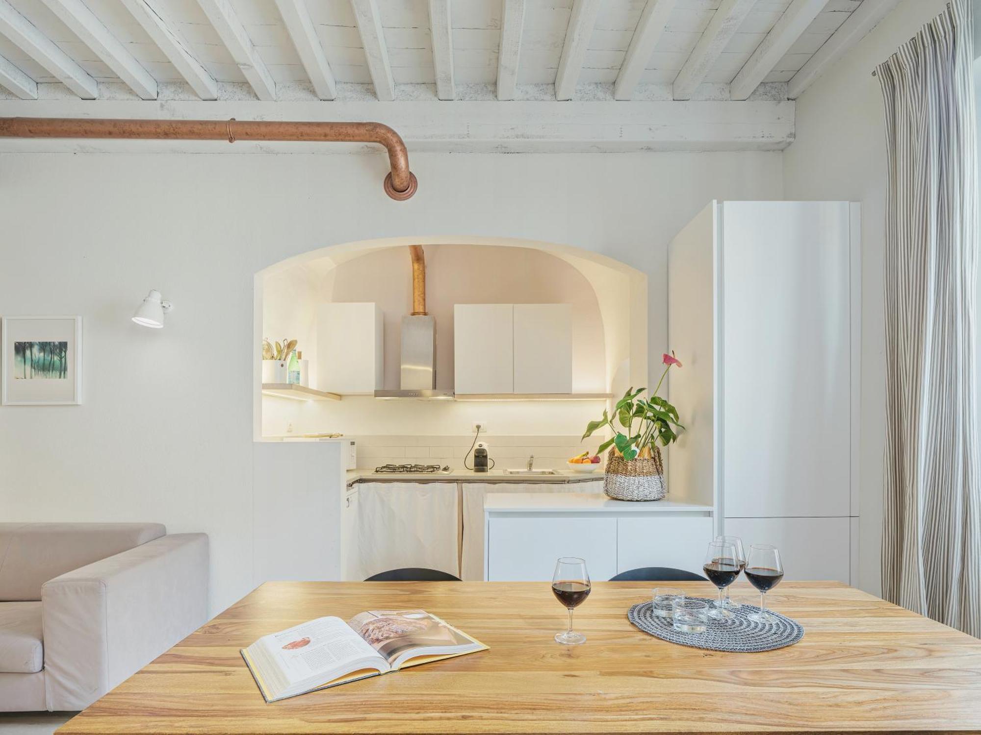 Residenza Degli Artisti Apartments Лука Екстериор снимка