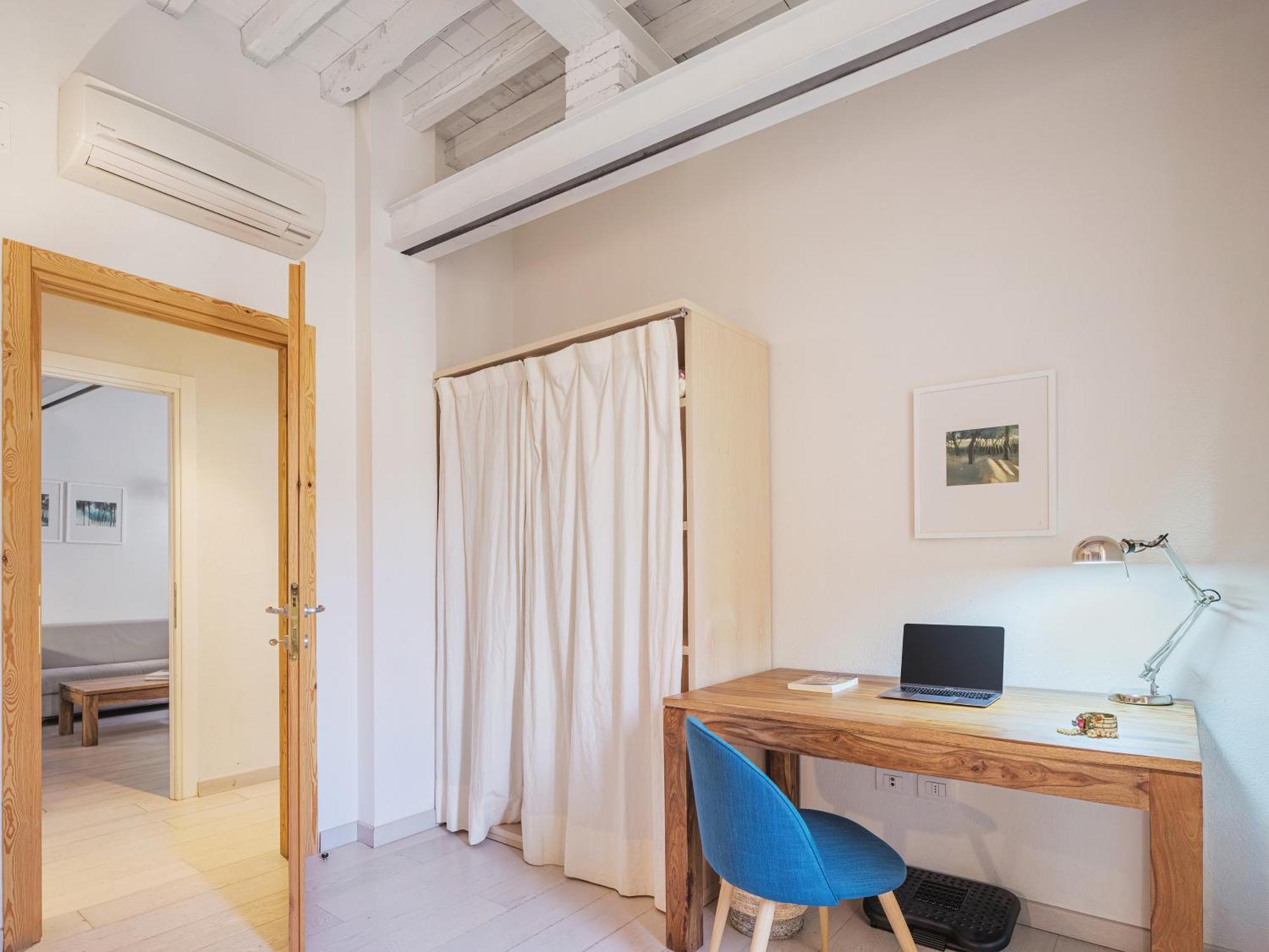 Residenza Degli Artisti Apartments Лука Екстериор снимка