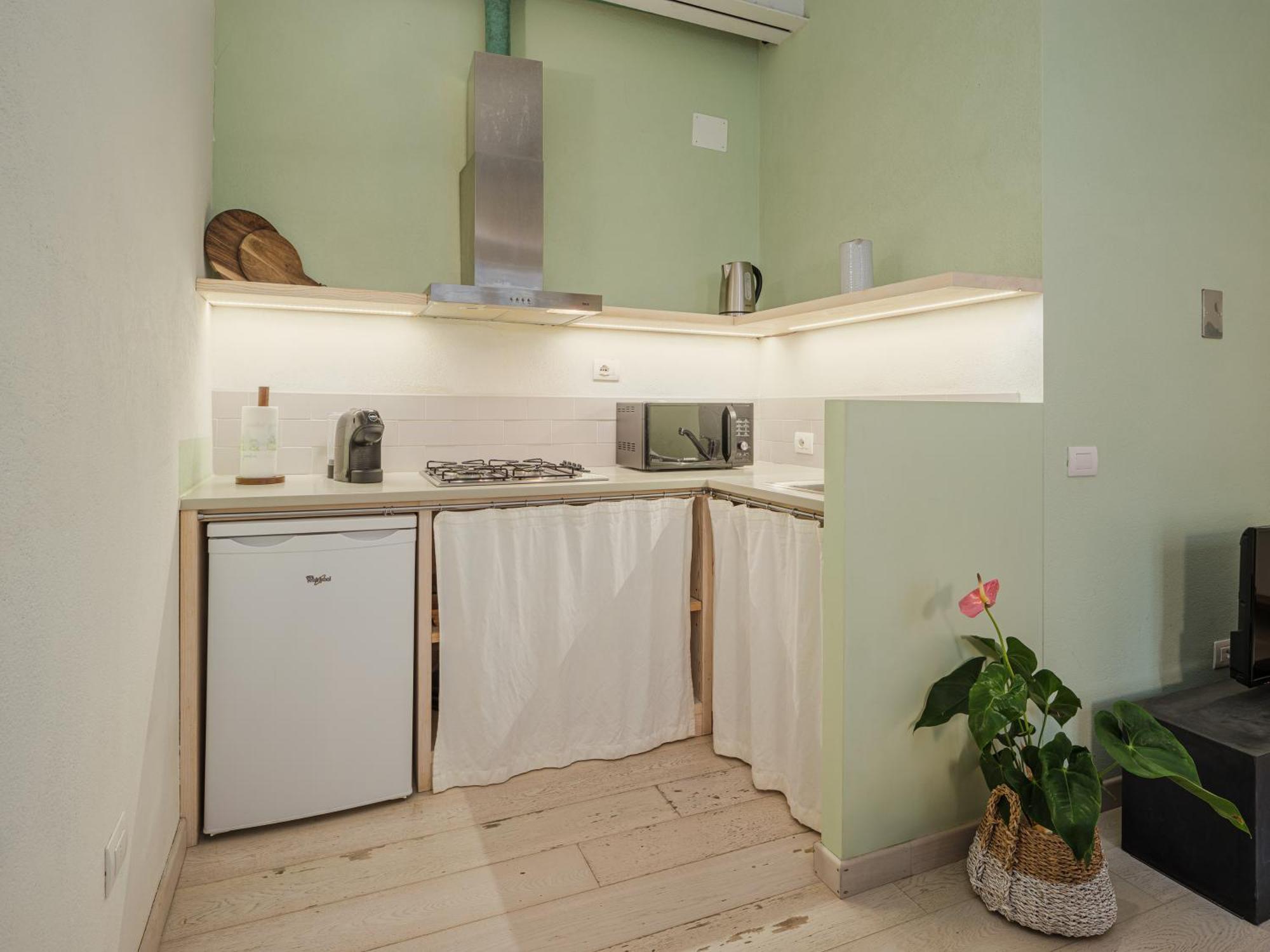 Residenza Degli Artisti Apartments Лука Екстериор снимка