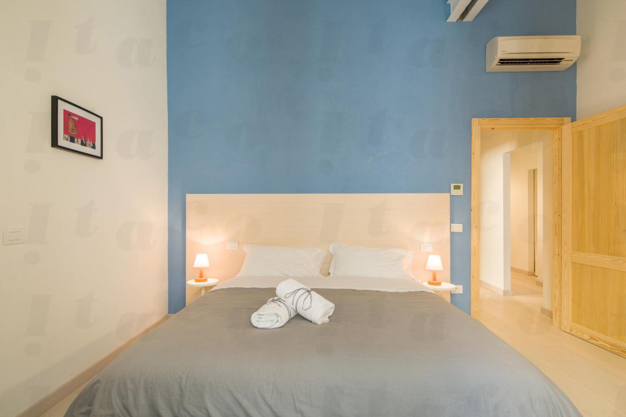 Residenza Degli Artisti Apartments Лука Екстериор снимка