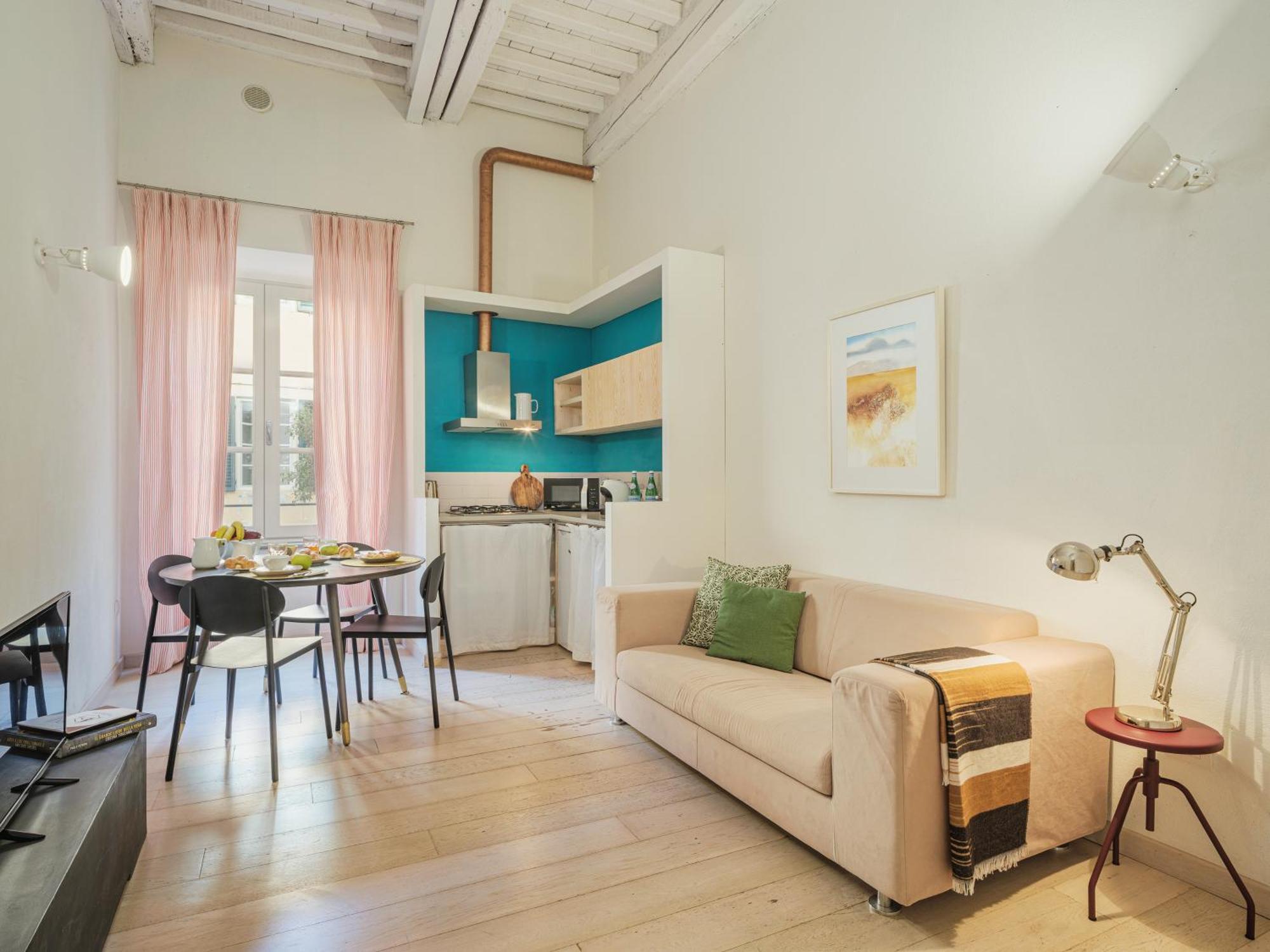 Residenza Degli Artisti Apartments Лука Екстериор снимка